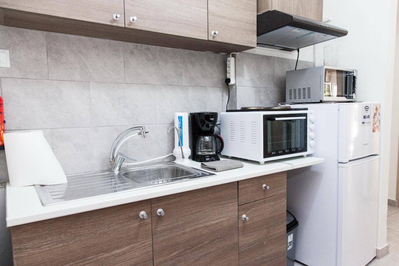 Cozy Apartment Near Stavros Niarchos Park アテネ エクステリア 写真