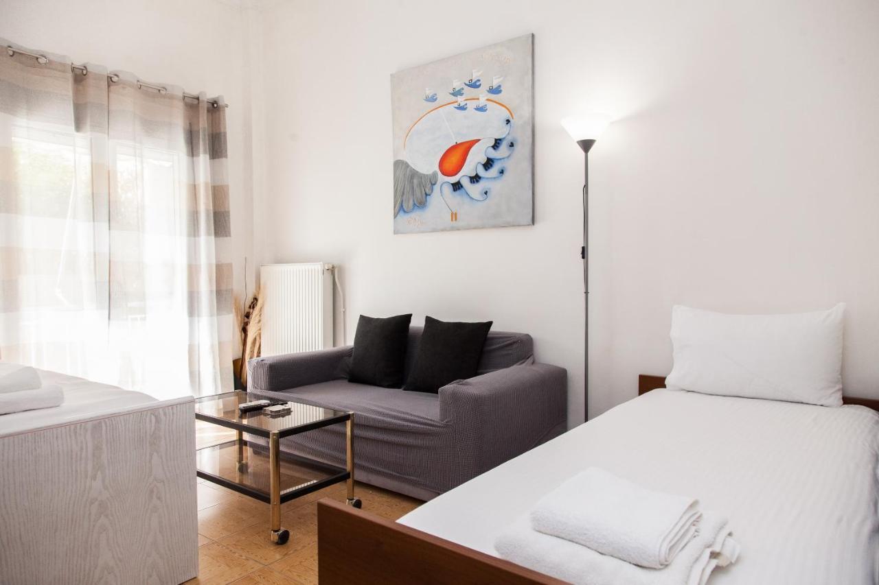 Cozy Apartment Near Stavros Niarchos Park アテネ エクステリア 写真