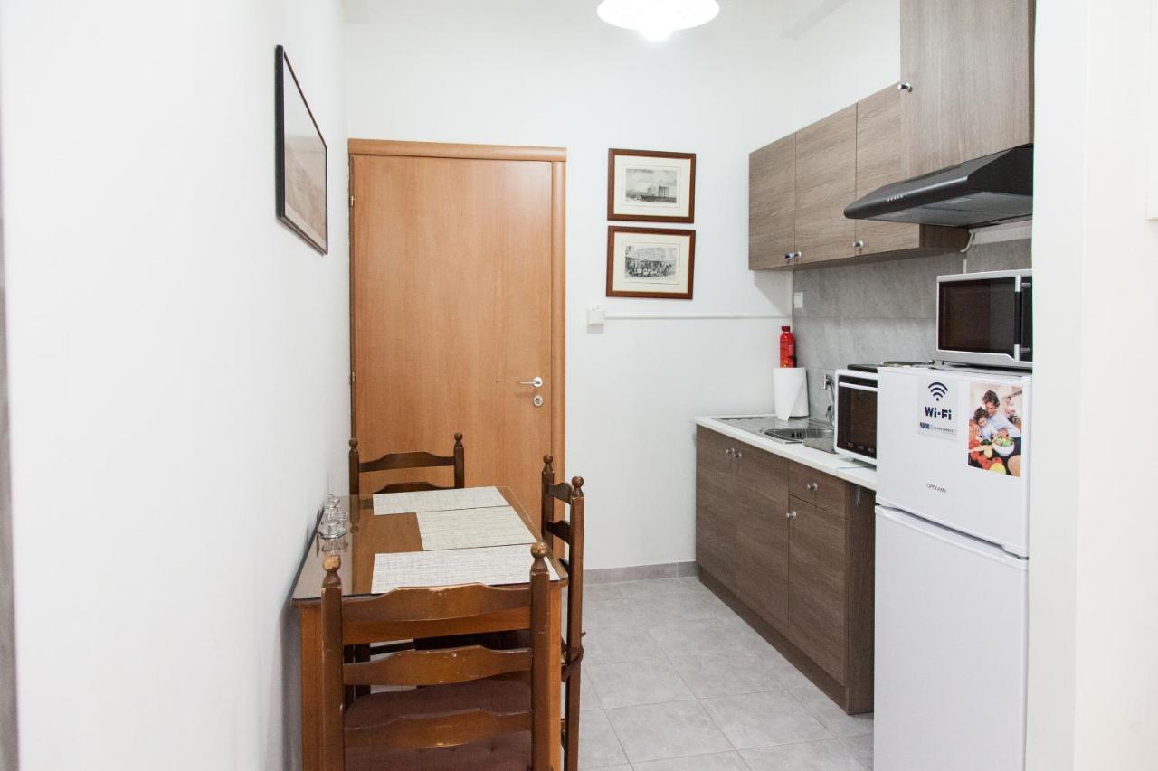 Cozy Apartment Near Stavros Niarchos Park アテネ エクステリア 写真