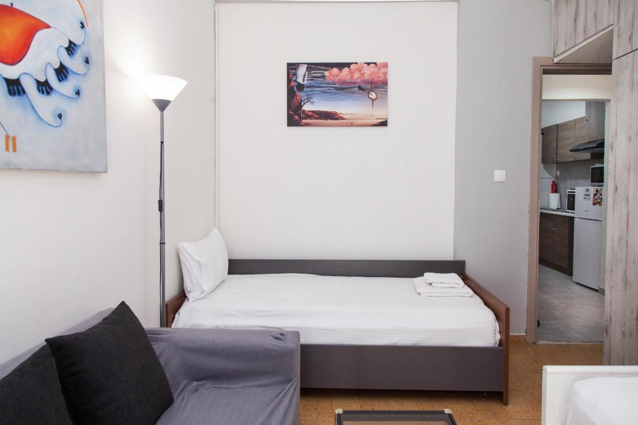 Cozy Apartment Near Stavros Niarchos Park アテネ エクステリア 写真